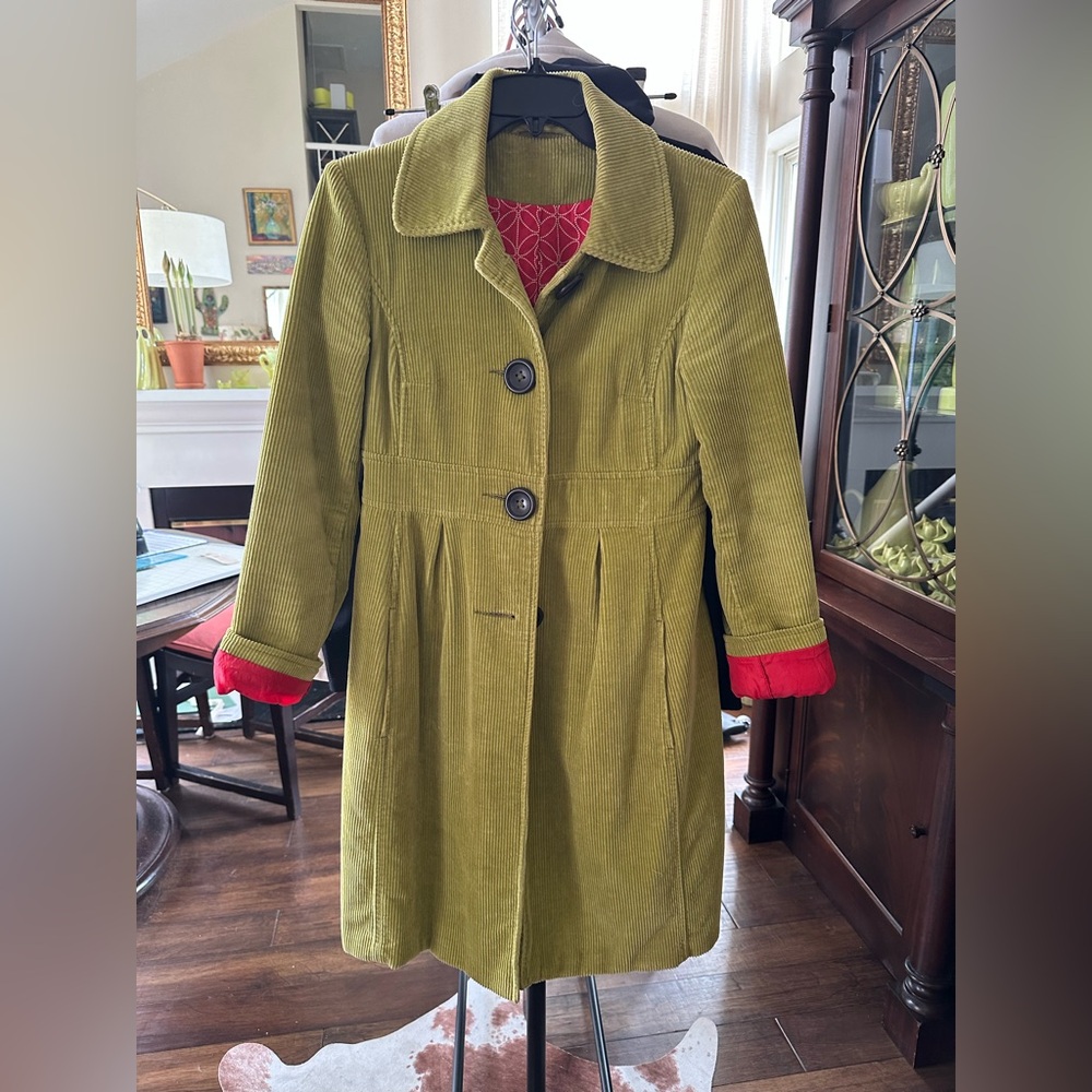 Vintage Boden Chartreuse Green Wide Corduroy Jacket. Bright Red Lining. US 6.
